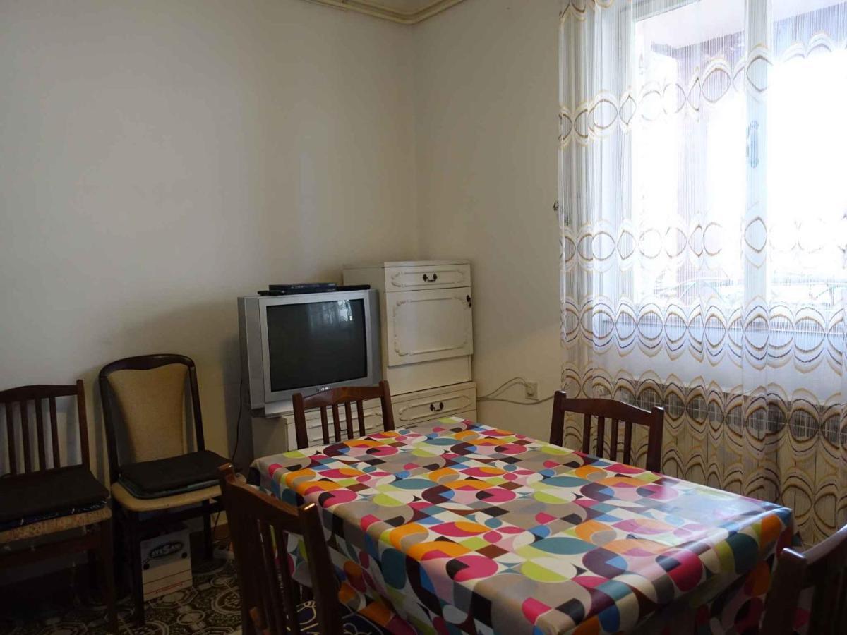 Apartment In Omisalj - Insel Krk 39736 Exterior photo